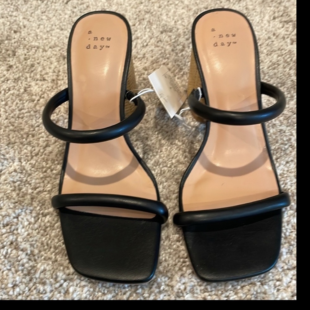 A New Day - 2 straps sandals with a cute rattan